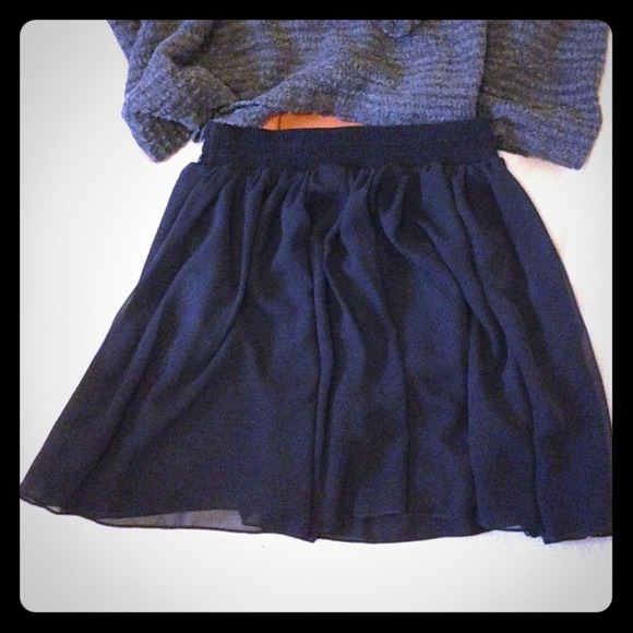 🌟Reserved for Tatiana🌟Shirred waist skirt.