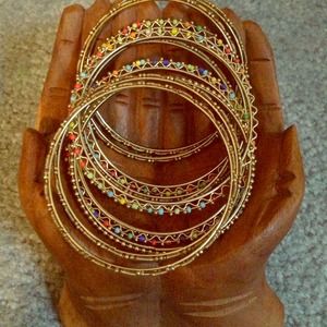 🚫SOLD🚫Gold multi color beaded bangle bundle!