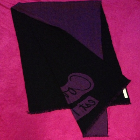 Coach Scarf - Picture 2 of 4