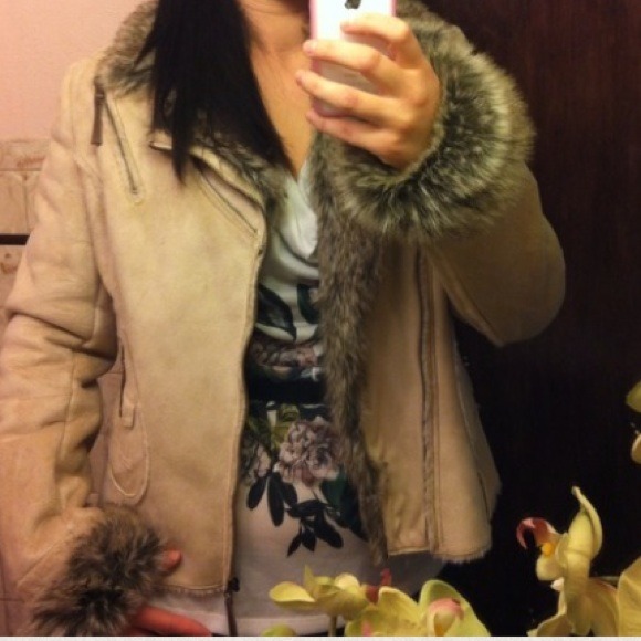 Nice suede winter jacket with fur