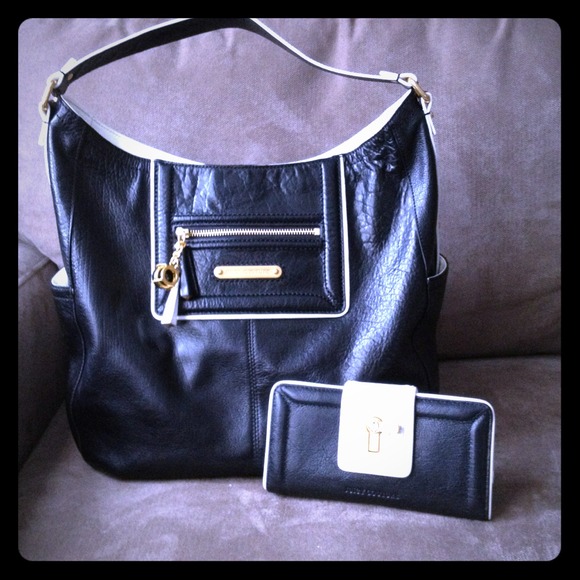 Authentic Juicy Couture bag & matching wallet