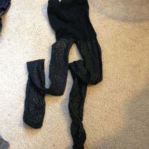 Black leopard-print tights