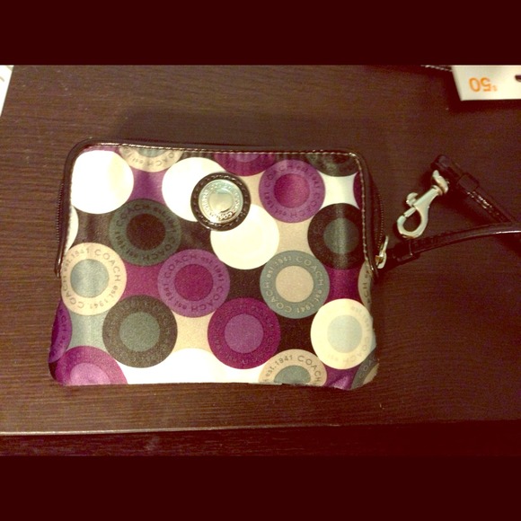 Purple coach zip wallet / wristlet reserved c11782