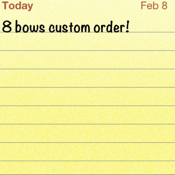 8 custom order bows