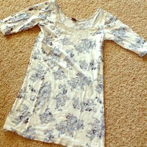 ❌SOLD❌Cream printed top