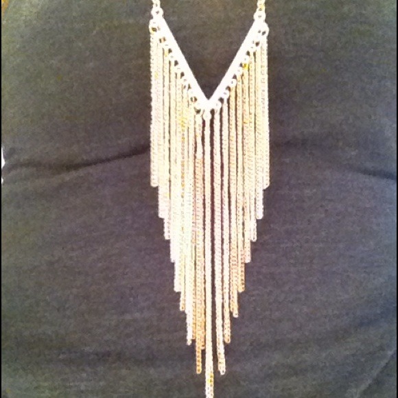 Long dangling necklace