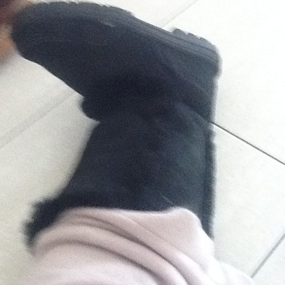 Blk uggs .. SOLD