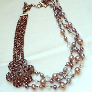 Chain and pearl necklace