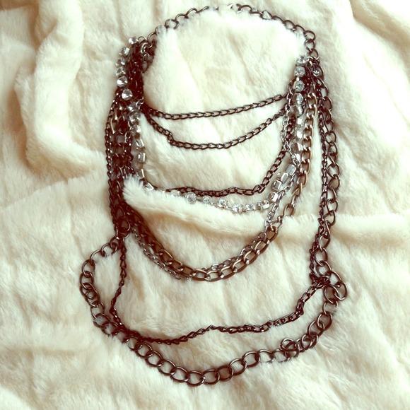 Long layers necklace with chain and diamond