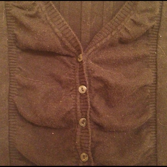 Top. - Picture 2 of 2