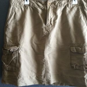 Gap cargo skirt