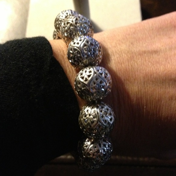 Silver filigree stretch bracelet