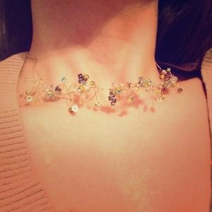 Delicate choker