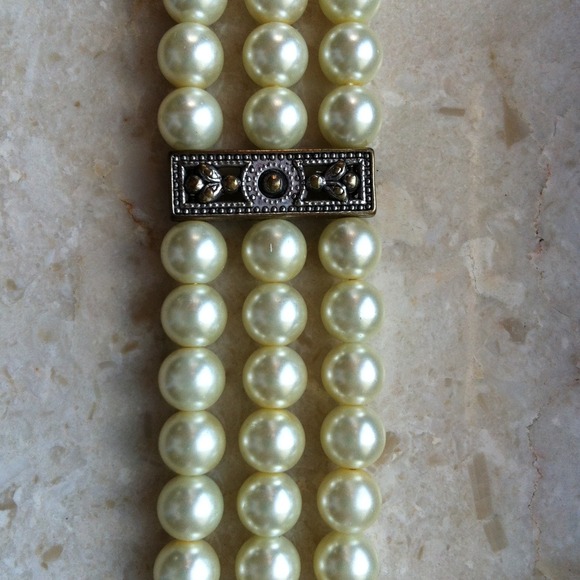 Necklace NWOT - Picture 2 of 2