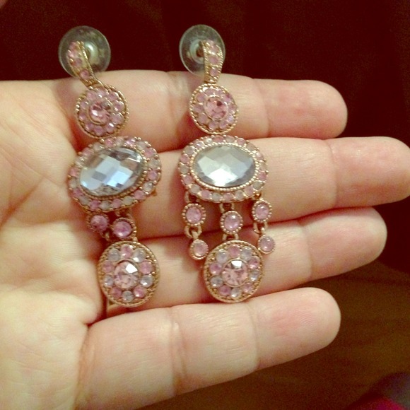 Beautiful purple/pink dangle earrings