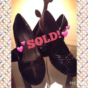 🎀SOLD🎀 BUNDLE Isola Pump & Franco Sarto Pump