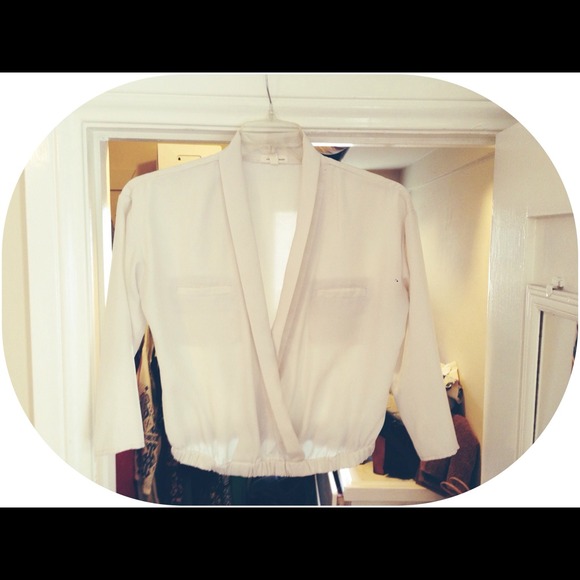 🚫TRADED🚫 Silence + Noise crop cream blouse