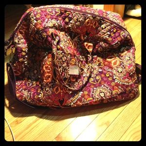 Vera Bradley duffle bag, great for carry on/travel