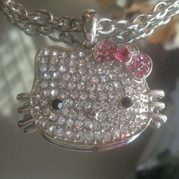 Hello kitty huge pendant necklace