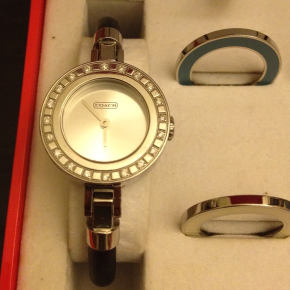 COACH Diamond watch w/ interchangeable bezels - Picture 2 of 4