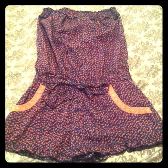Strapless romper