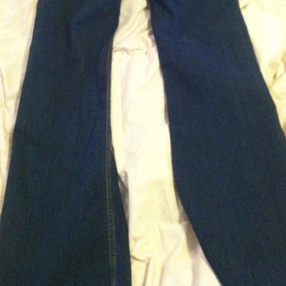 New York&Company curvy flare jeans - Picture 3 of 3