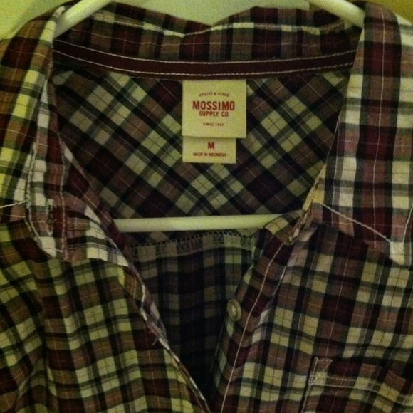 NWT fitted button down - Picture 2 of 3