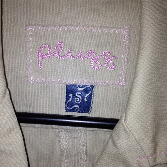 Sold - Picture 3 of 4
