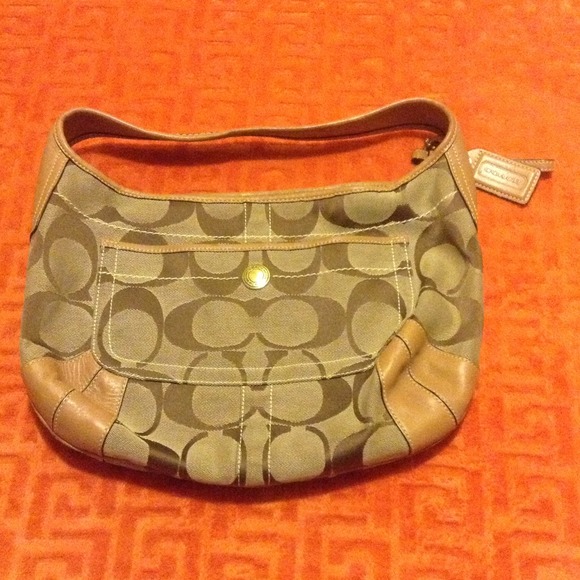 Handbag - Picture 1 of 3