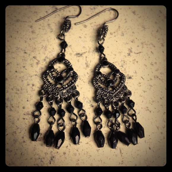 ❌TRADED❌ Elegant Black Earrings