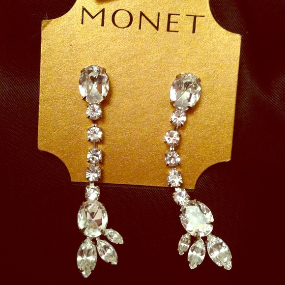 Sparkling earrings