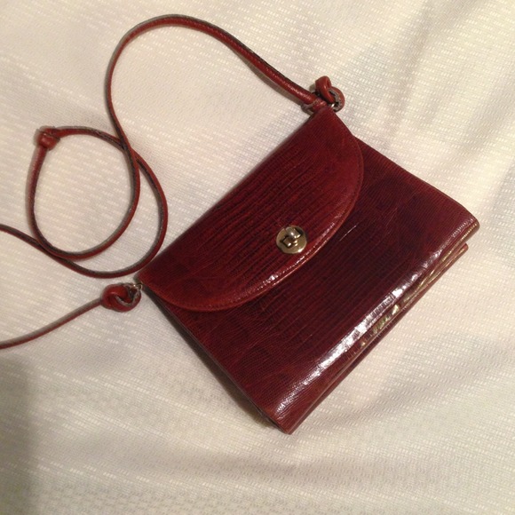 Authentic Lizard clutch