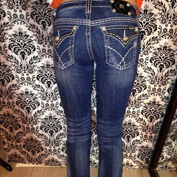 🚫SOLD🚫Fabulous Miss Me jeans!! - Picture 2 of 4