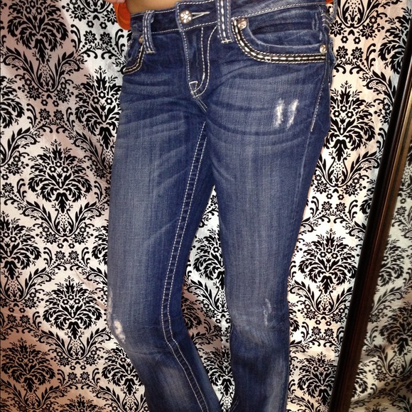 🚫SOLD🚫Fabulous Miss Me jeans!! - Picture 3 of 4