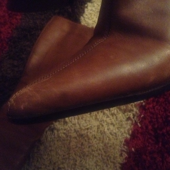 Boots - Picture 4 of 4