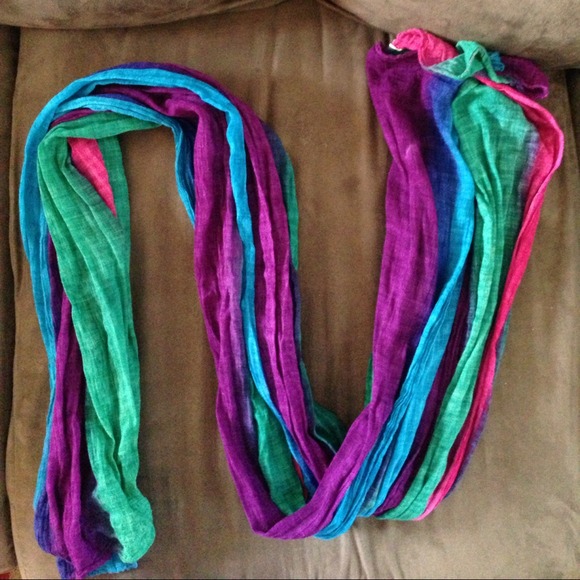 🚫🚫🚫SOLD🚫🚫🚫Scarf - Picture 2 of 2