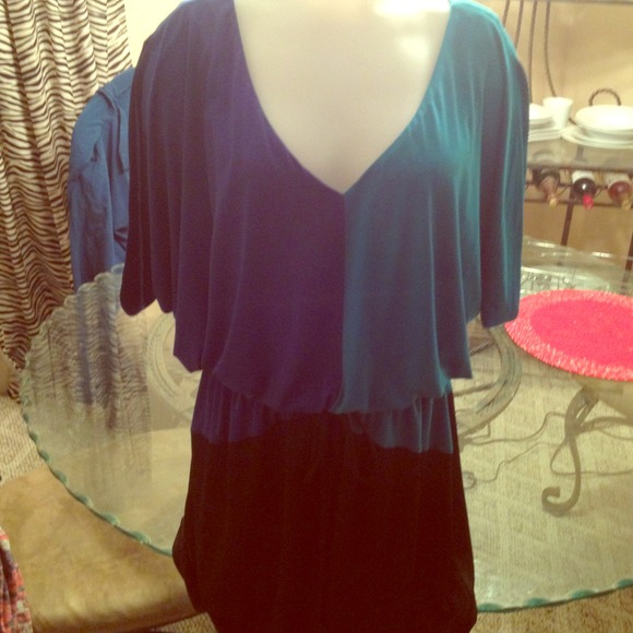 Multi color blue and turquoise dress - Picture 1 of 4