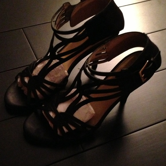 Authentic Cole Haan Veronica Air T Strap. Size 6.5
