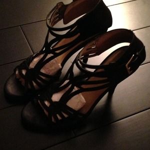 Authentic Cole Haan Veronica Air T Strap. Size 6.5