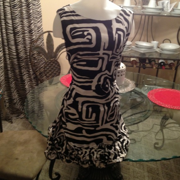 Black and white print dress