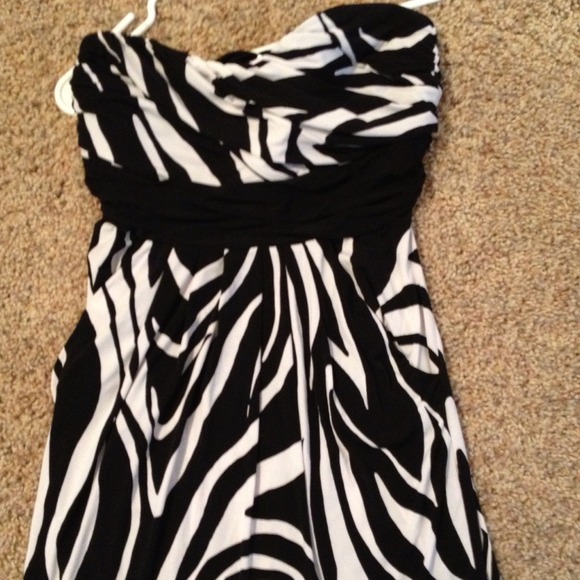 Zebra, strapless dress