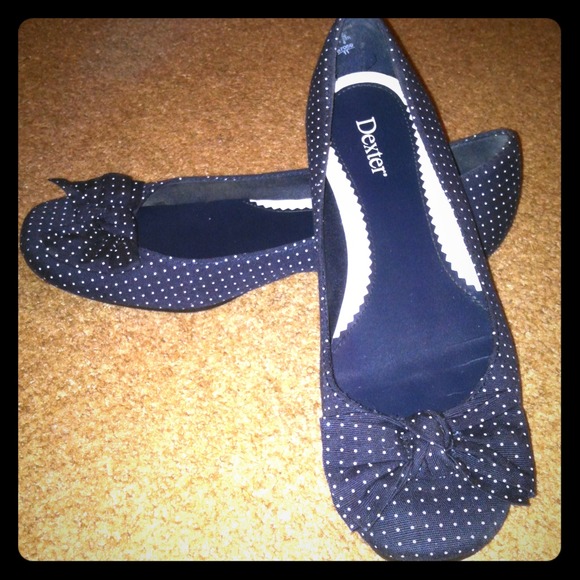 Navy Blue & White Polka Dot w/ bow detail flats