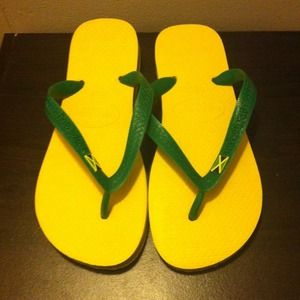 NWOT Havaianas Jamaican Flip Flops