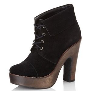 ⭕n hold Madison Harding Bateman Bootie black suede