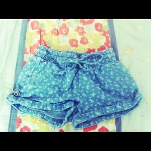 Floral Shorts SIZE: LARGE