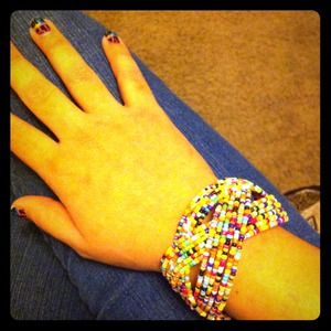 Cute multi color beaded bracelet!