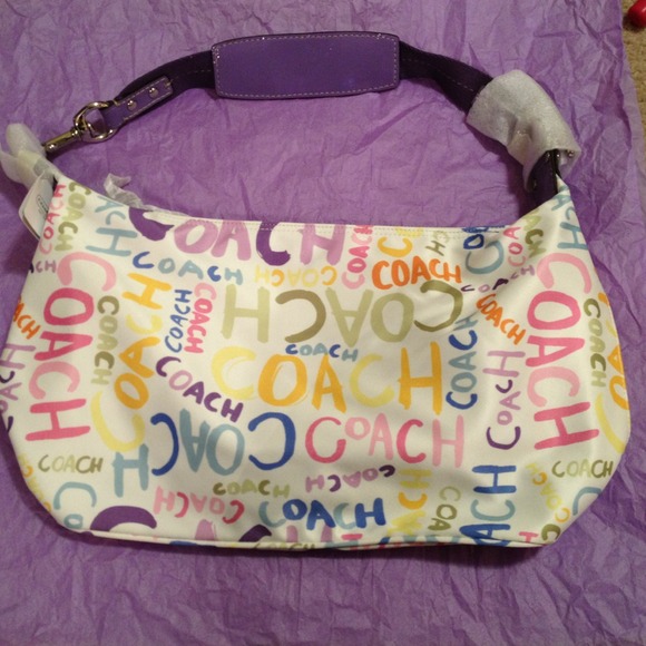 ❌SOLD❌ NWT COACH Signature Stripe Multi Print Hobo