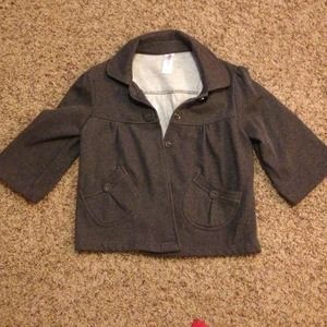 Dark grey cropped half sleeve sweater