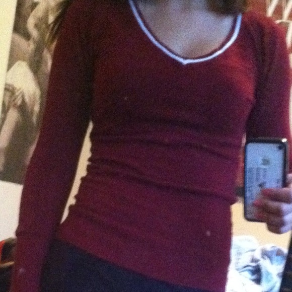 Red Sweater 👌😌 - Picture 2 of 2