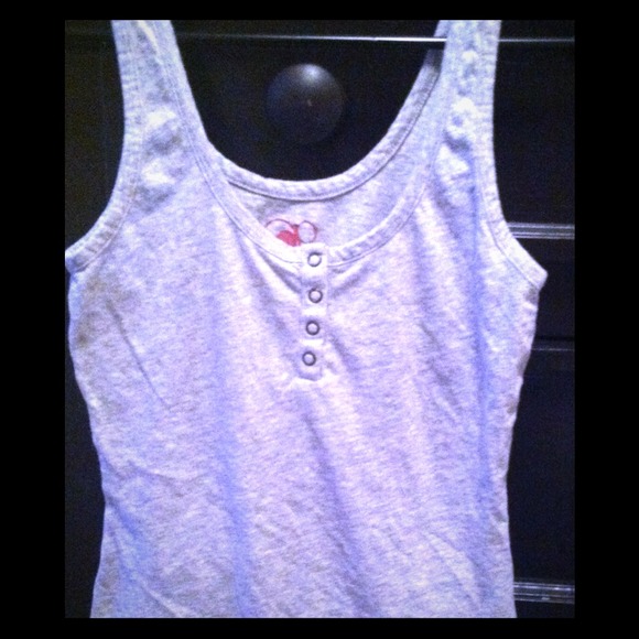 Gray tank top